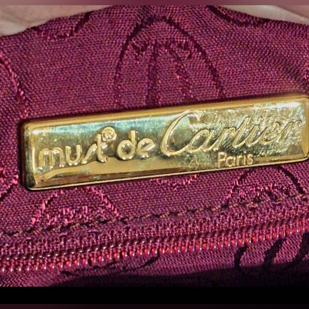 Elegant cartier Leather crossbody Bag - Picture 12 of 16